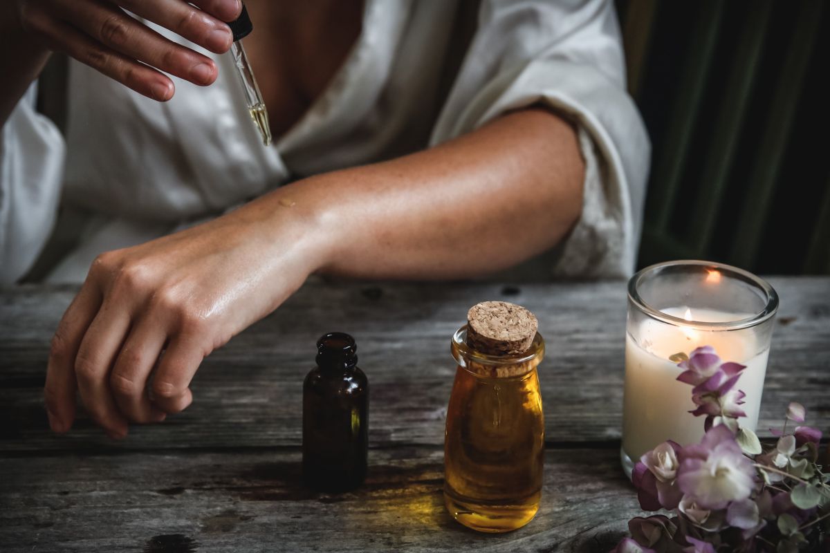 Les Huiles essentielles : efficaces mais pas inoffensives !